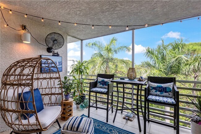 Building Photo - 285 Naples Cove Dr