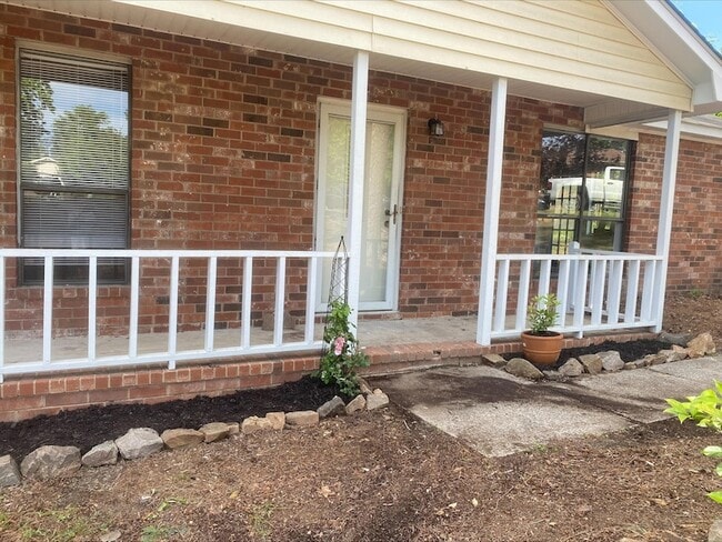 Building Photo - 3849 Ivy Ct