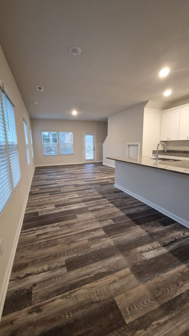 Building Photo - Brand New Duplex Townhome | 3 BR/2.5BA | 1-Car Garage | Near Downtown Mooresville