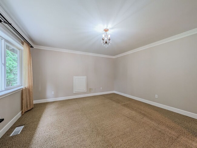 Building Photo - Modern and Elegant 3 Bed 2.5 Bath Home Featuring Luxury Finishes & 3-Car Garage!