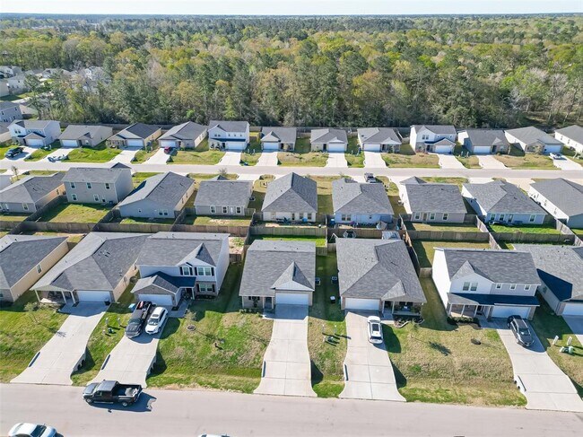 Building Photo - 15708 Del Norte Dr