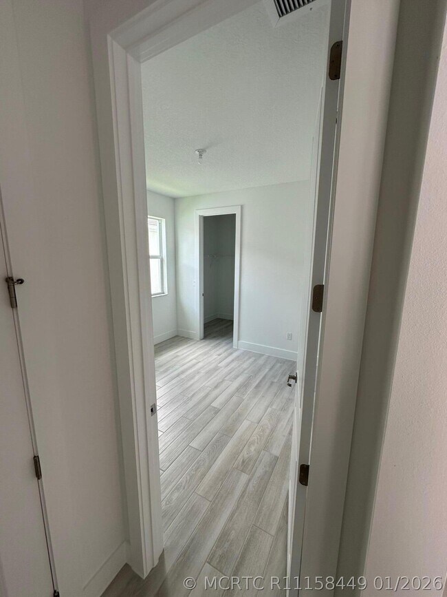 Building Photo - 12166 Viridian Blvd
