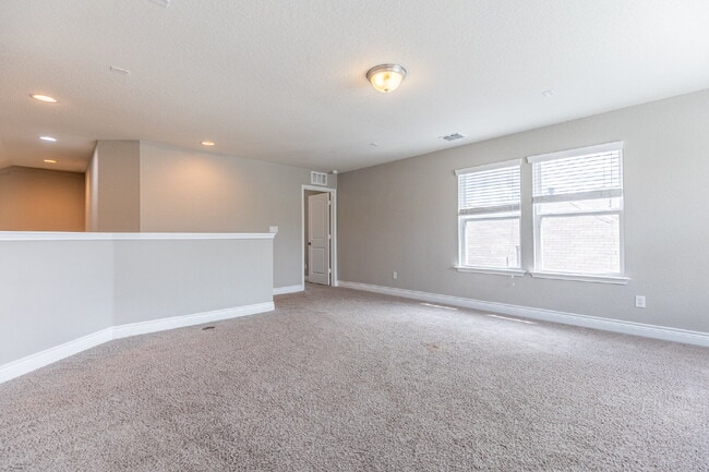 Building Photo - 27462 Paraiso Sands