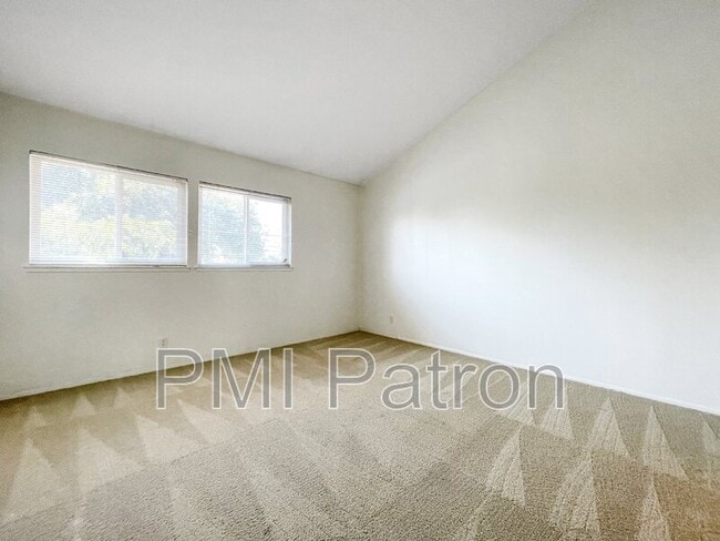 Building Photo - 11802 Los Alisos Cir