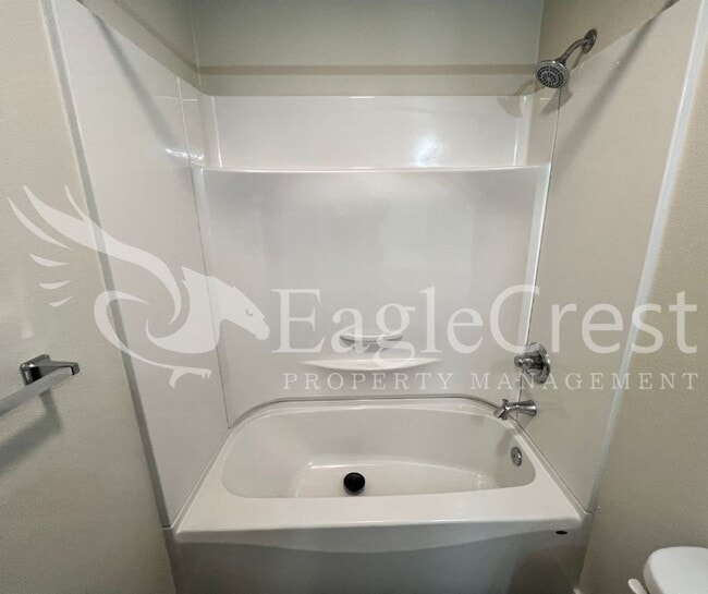 Building Photo - Sumach Four-Plex