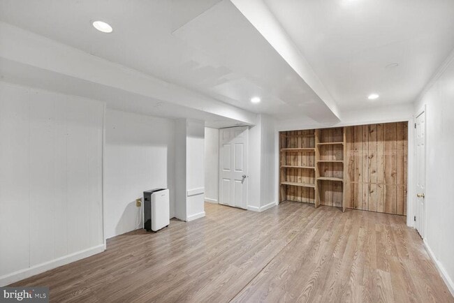 Building Photo - 6508 Medwick Dr