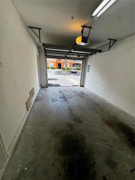 Building Photo - 5000 Culbreath Key Way