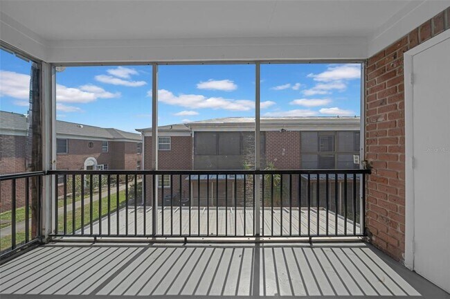 Building Photo - 1142 84th Terrace N
