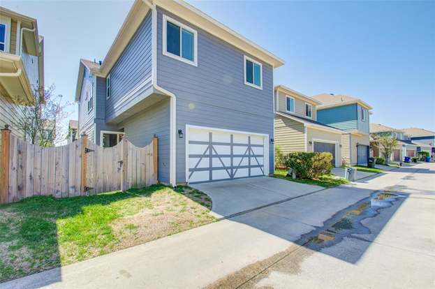 Building Photo - 18118 Moonlit River Dr