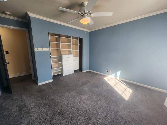 Building Photo - 1127 Mataro Ct