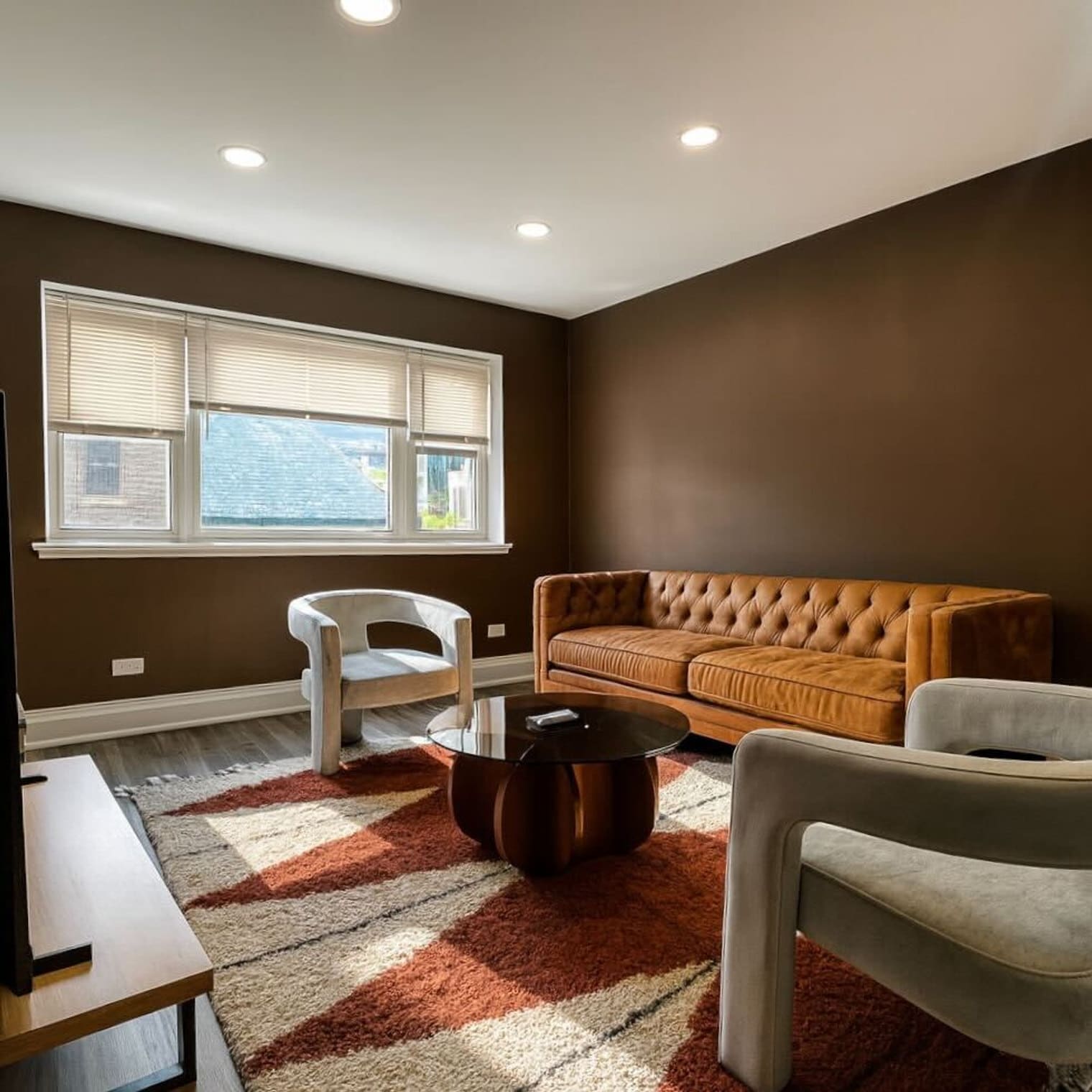 Building Photo - 3161 N Cambridge Ave