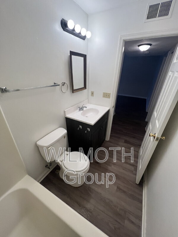 Building Photo - 1320 Millerwood Ct