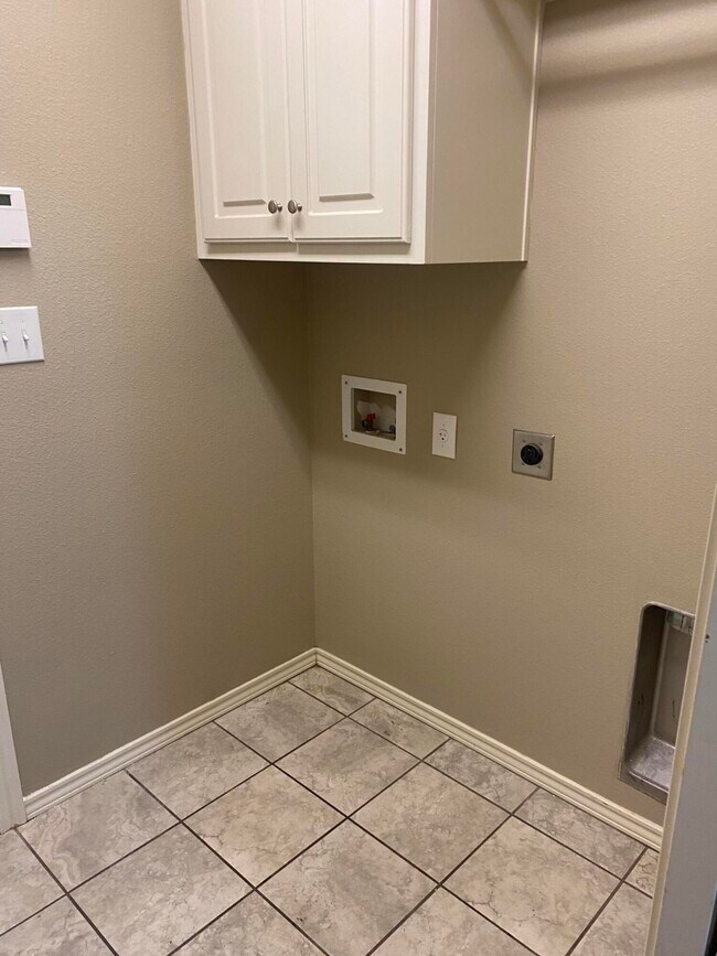 Building Photo - 8707 11th St