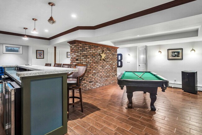 Building Photo - 1025 Peconic Bay Blvd