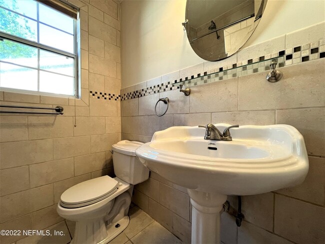 Building Photo - 5324 Fremont St