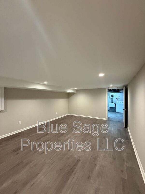 Building Photo - 205 Juniper Rd