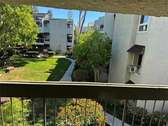 Building Photo - 4900 Overland Ave