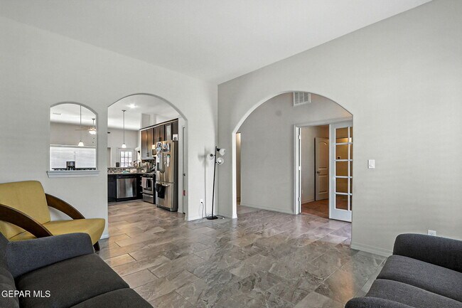Building Photo - 14812 Hunters Grove Ave