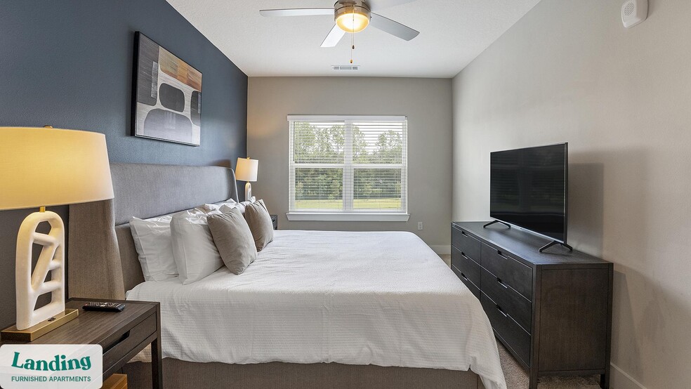 Building Photo - 6850 Foxtail Palm Wy