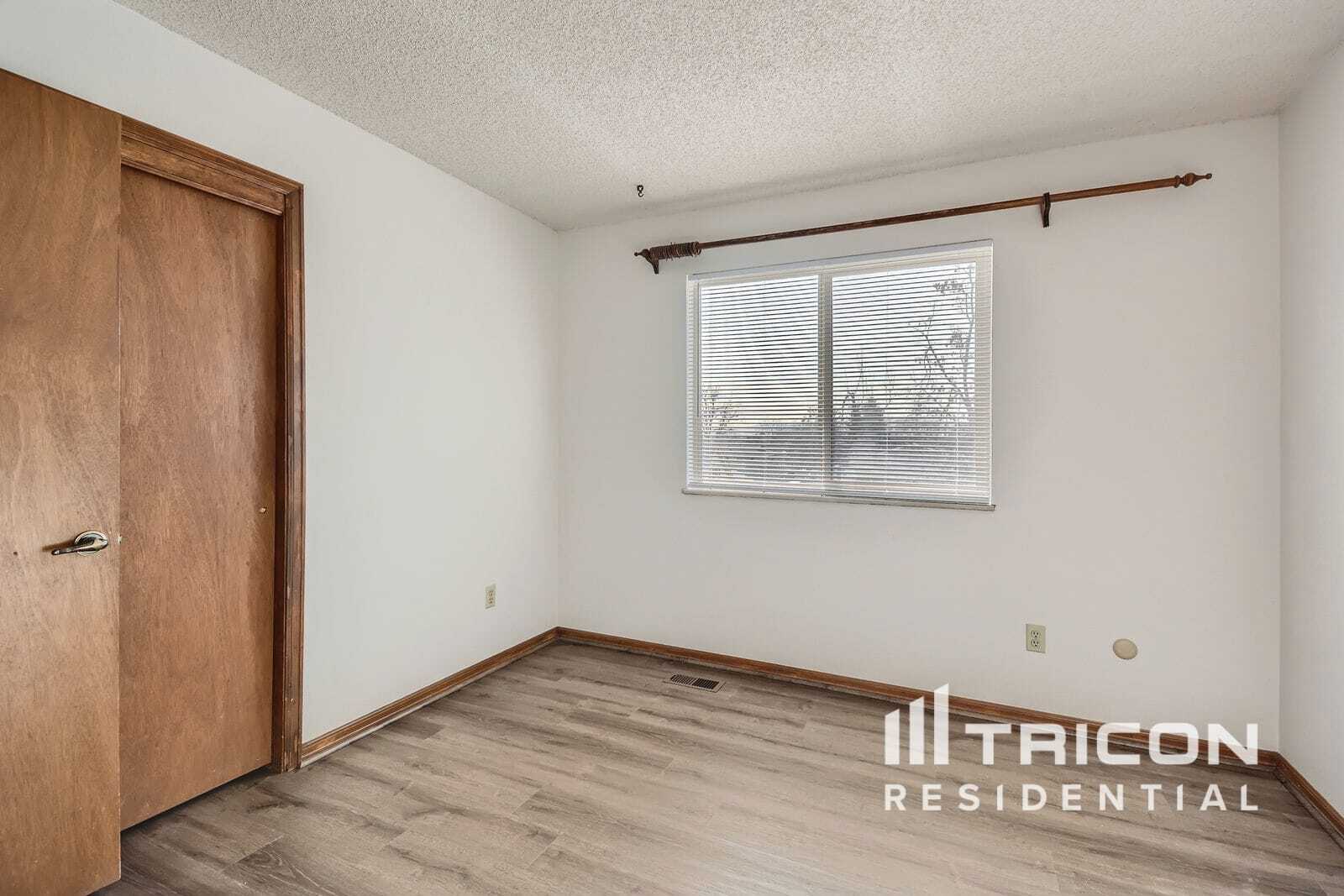 Building Photo - 6552 W Morraine Pl