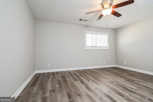 Building Photo - 2600 Trotters Walk Trail