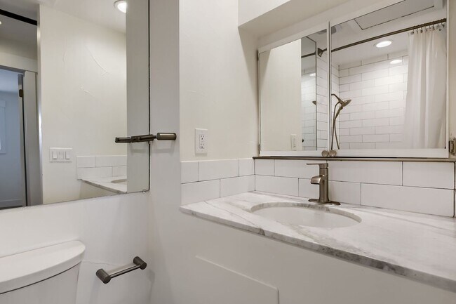 Building Photo - South Boulder Stunner | Fully Remodeled 4BD Retreat with Incredible Backyard - Available August 1!