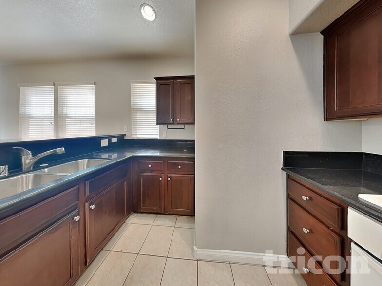 Building Photo - 5372 Flowing Spring St