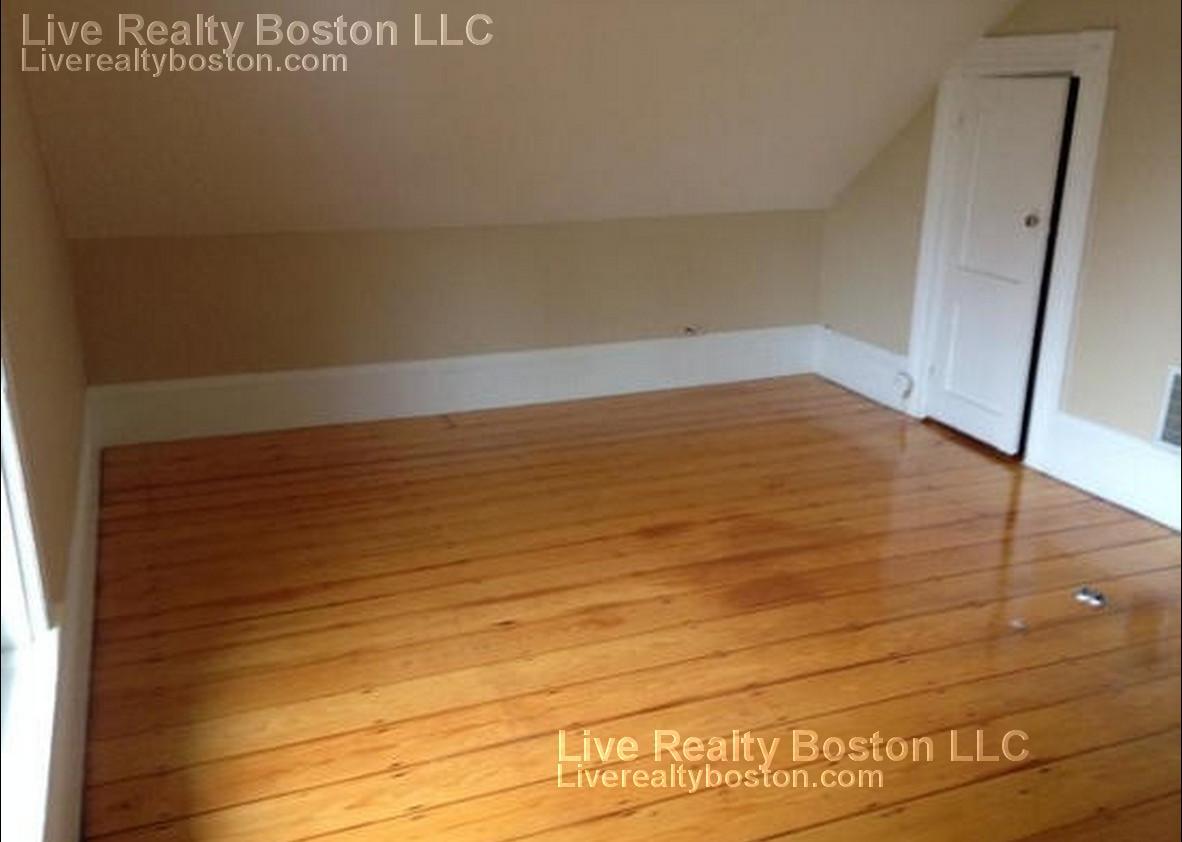 Building Photo - 20 Highgate St