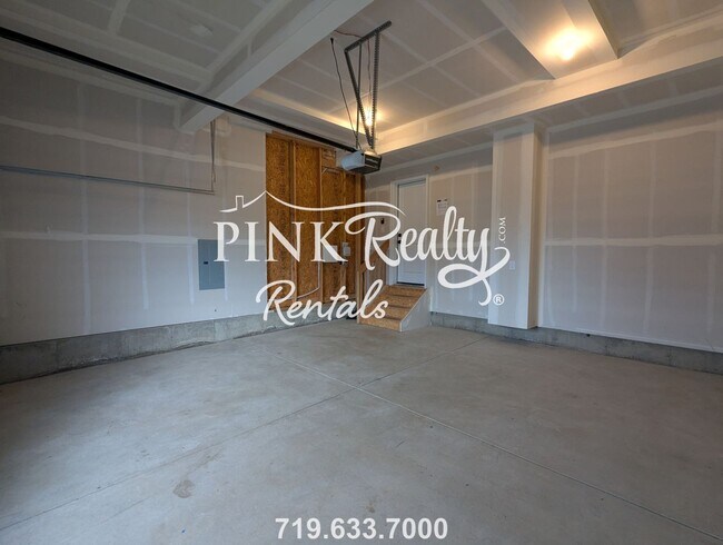 Building Photo - 6259 Godwit Ln