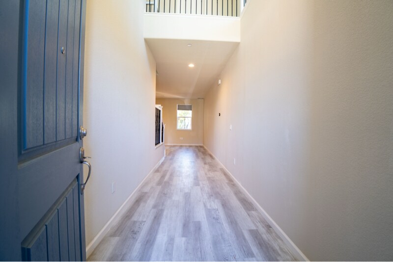Building Photo - 3625 Blue Bird Dr