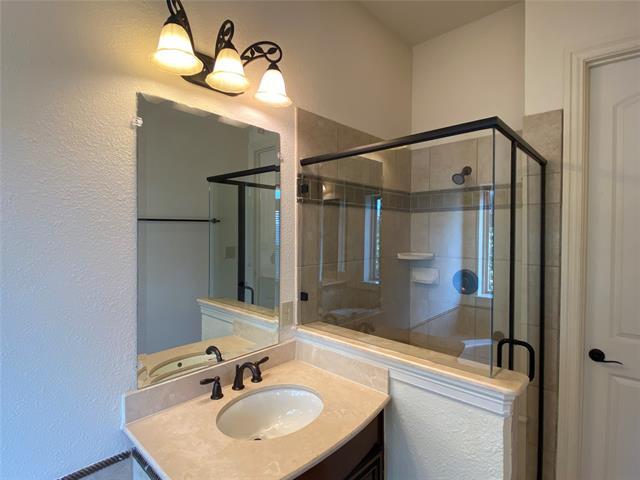 Building Photo - 4037 Winsor Dr