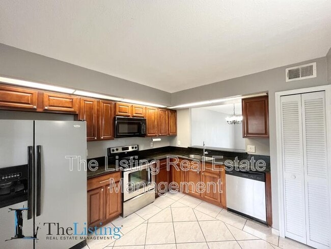 Building Photo - 13828 Timberbrooke Dr