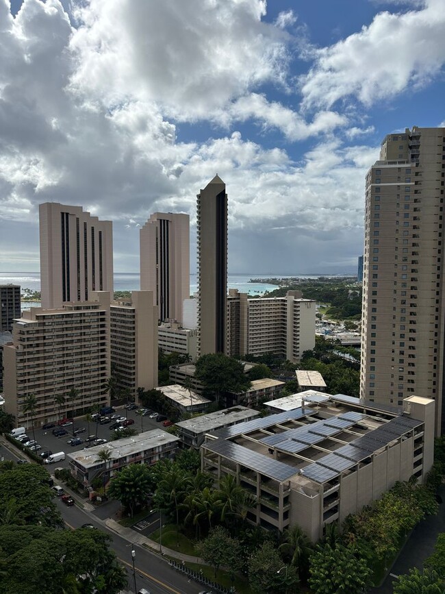 Building Photo - Chateau Waikiki - 1/1/1 - $2,700- Includes...