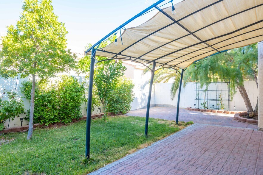 Building Photo - 7924 Horn Tail Ct