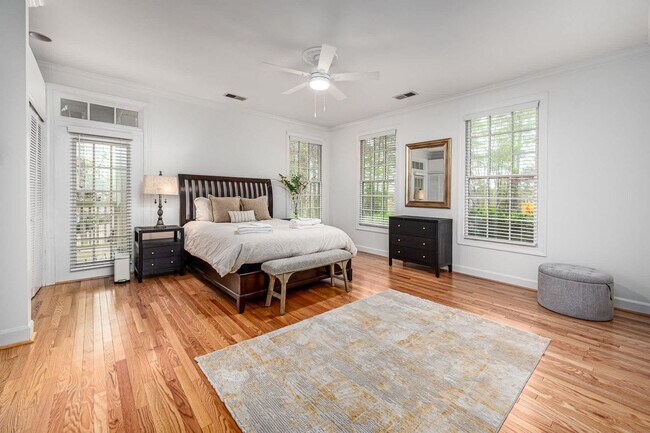 Building Photo - 11468 Club Dr