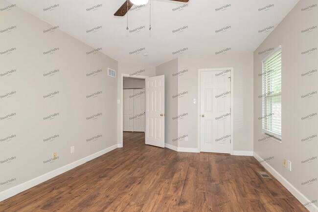 Building Photo - 2910 Wood Poppy Dr