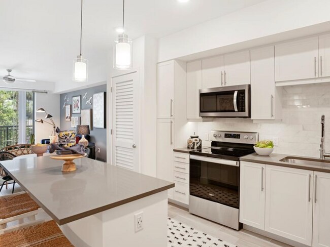 Building Photo - 8450 NW 102nd Ave