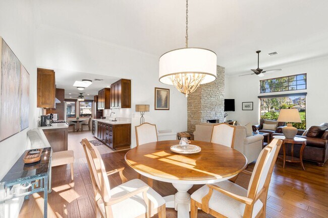Building Photo - Luxury Golf Course Retreat in Indian Wells