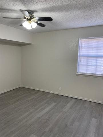 Building Photo - 8025 Bonnie Cir