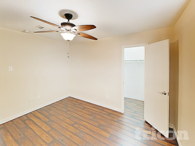 Building Photo - 24107 Lone Elm Dr