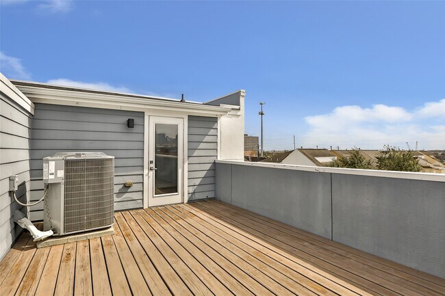 Building Photo - 3309 Baron St