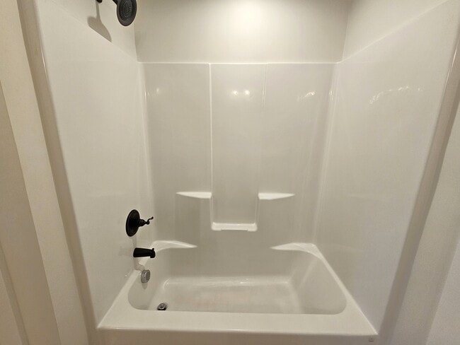 Building Photo - 3400 Pennington Rd