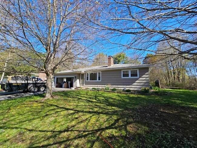 Primary Photo - 10 Richards Dr