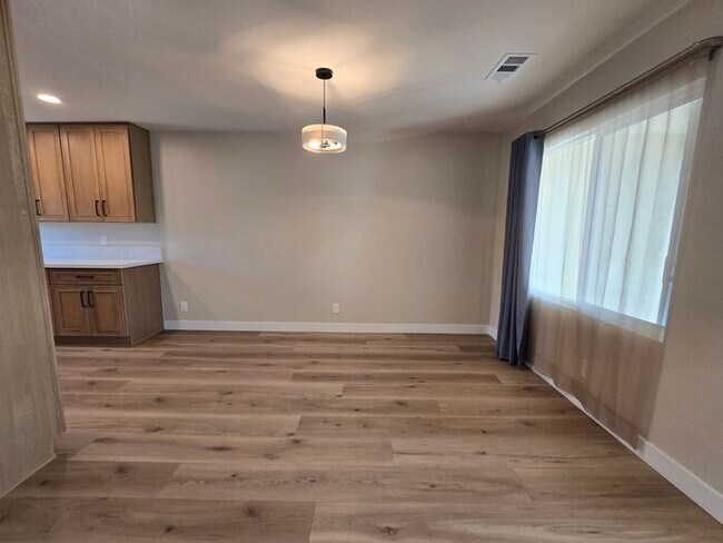 Building Photo - Charming Chula Vista Home with Spacious Yard in a Prime Location