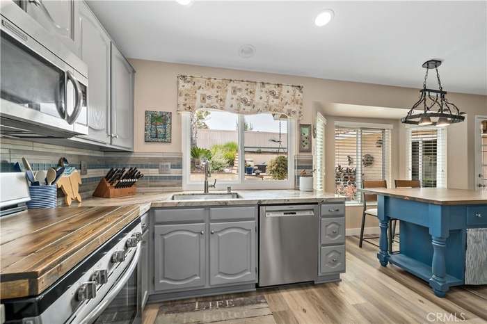 Building Photo - 31141 Vía Gilberto