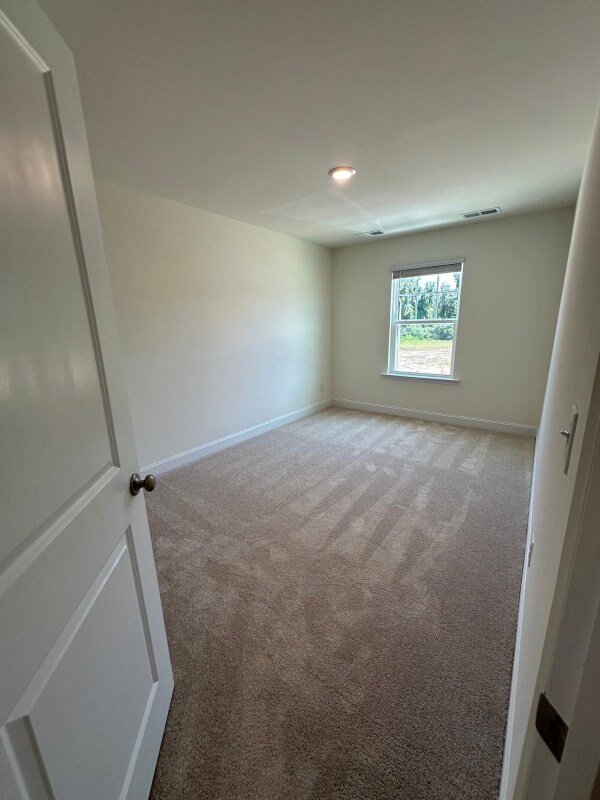 Building Photo - 96 Hyacinth Ln