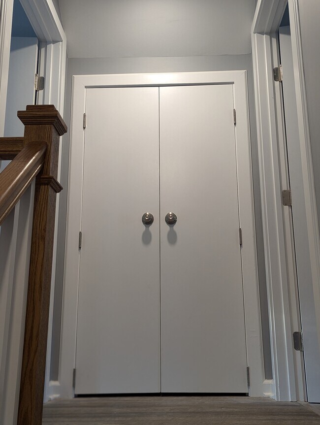 Building Photo - 45 Westcott St