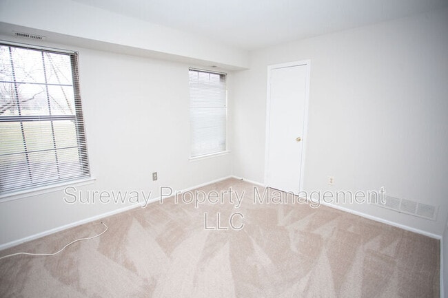 Building Photo - 159A Birchfield Ct