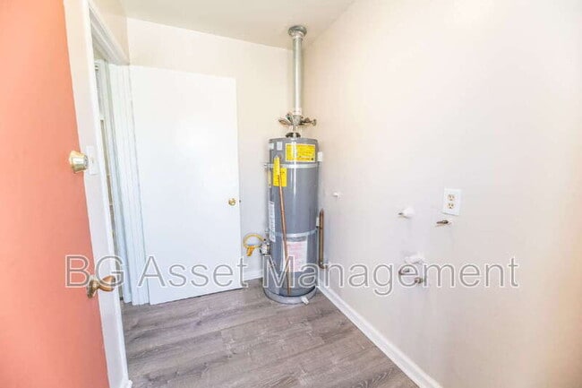 Building Photo - 156 Marina Way