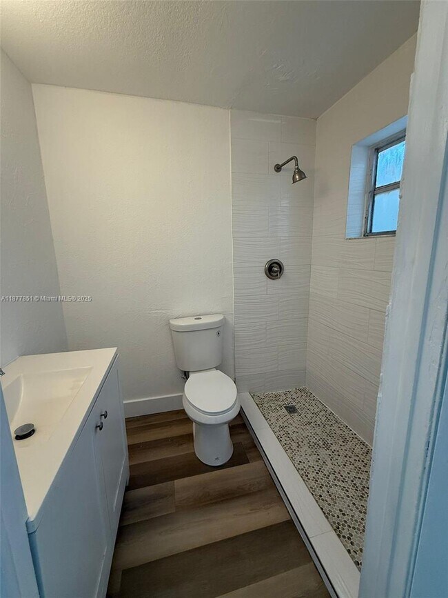 Building Photo - 8075 SW 73rd Ave